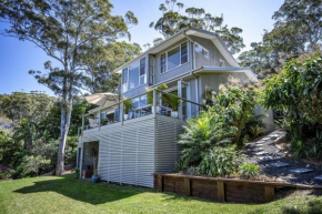 Hibiscus House at North Avoca